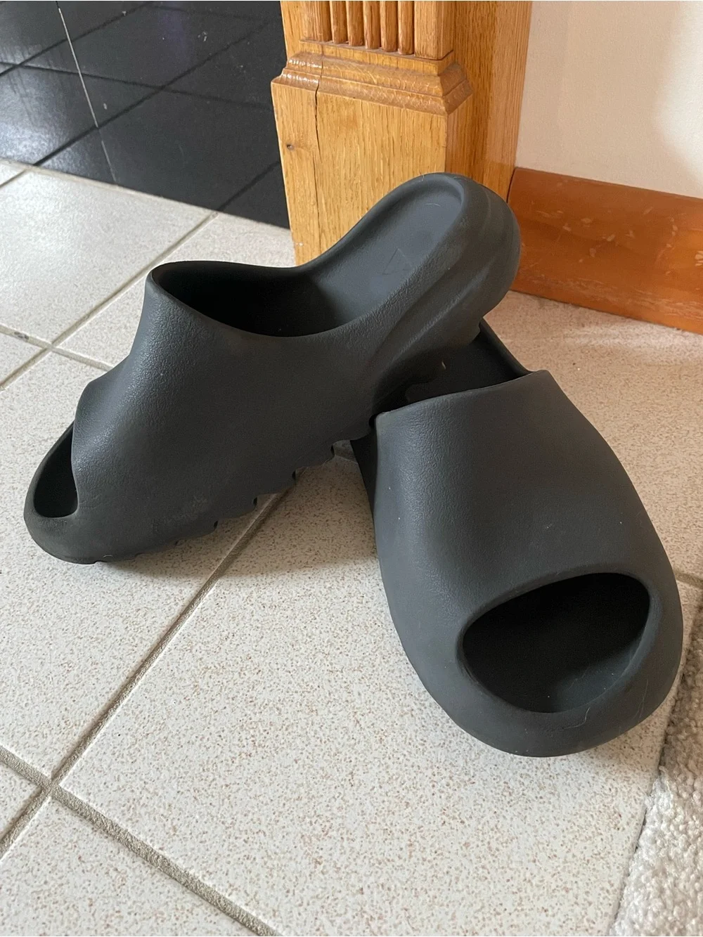 Adidas Yeezy Men's Black Slide Clog - Comfortable Foam Slip-On